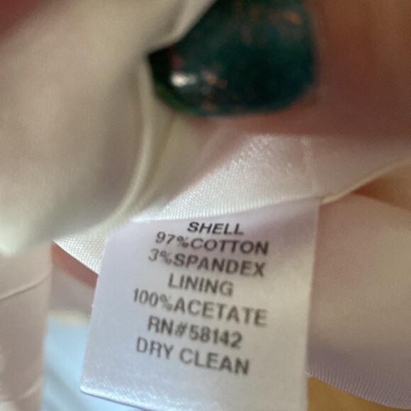 Maggy London perfect polka dot fit and flair dress. Size 4 - Picture 10 of 11